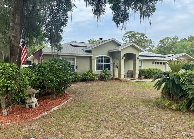 Property at 11490 Seminole Rd, Dunnellon, FL 34431, 2 beds, 2 baths
