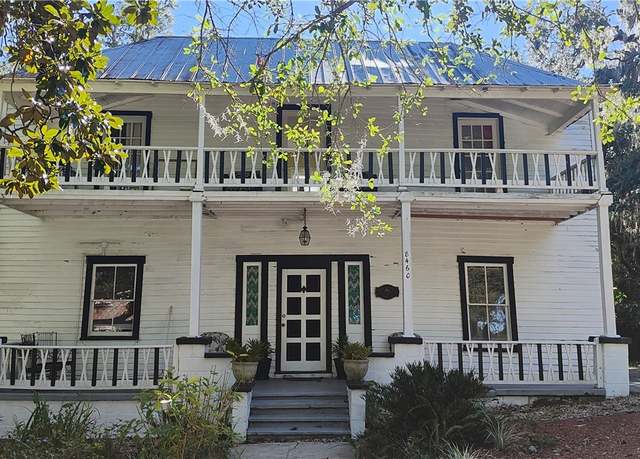 Property at 8460 E Orange Ave, Floral City, FL 34436, 2 beds, 2.5 baths