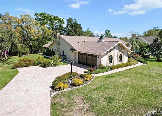Property at 18 Sweetbay Ct, Homosassa, FL 34446, 3 beds, 2 baths