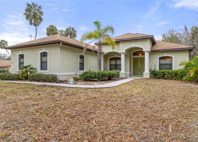 Property at 10445 W Main St, Homosassa, FL 34448, 3 beds, 3 baths