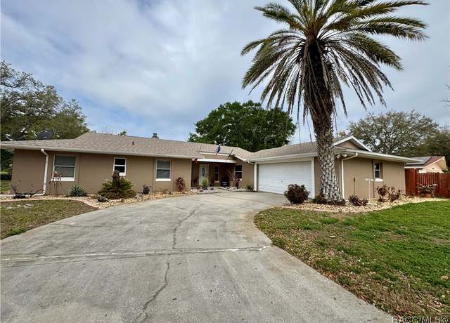 Property at 9341 W Turnberry Loop, Crystal River, FL 34429, 4 beds, 2 baths