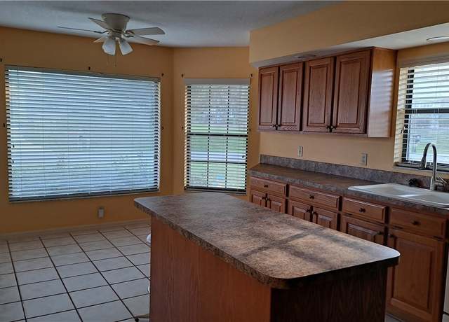 Property at 735 W Colbert Ct, Beverly Hills, FL 34465, 3 beds, 2 baths
