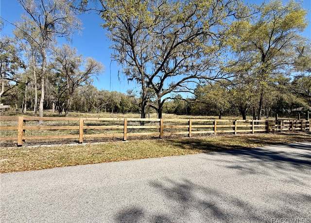 Property at 2172 E Dearborn Dr, Hernando, FL 34442