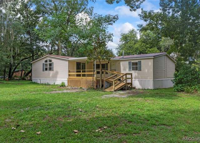 Property at 12301 E Walton Dr, Floral City, FL 34436, 3 beds, 2 baths