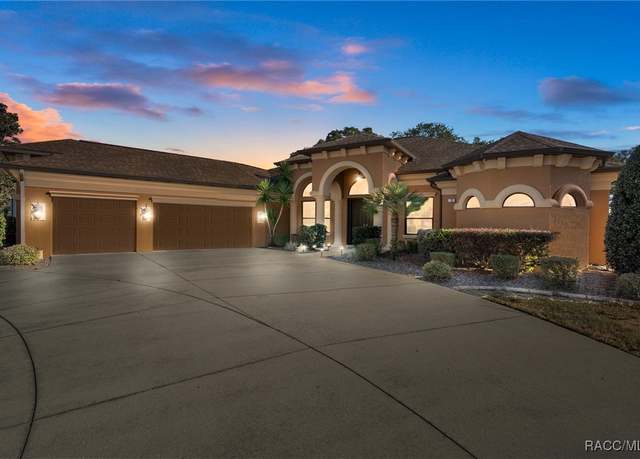 Property at 72 Woodfield Cir, Homosassa, FL 34446, 3 beds, 3 baths