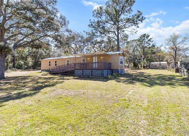 Property at 4834 W Foxhill Ln, Homosassa, FL 34446, 2 beds, 2.5 baths