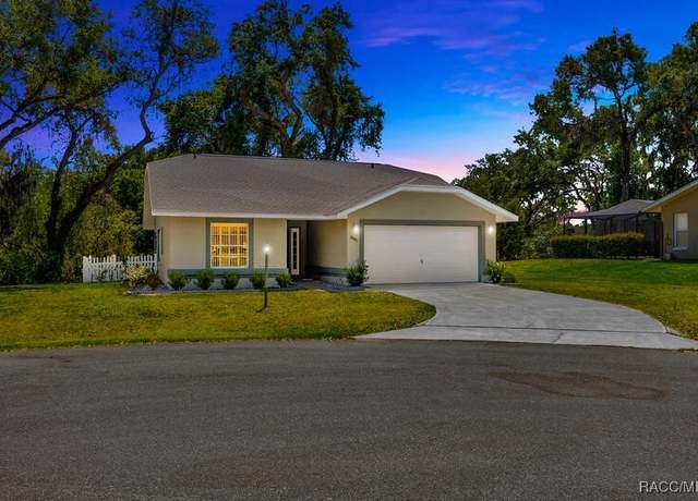 Property at 2885 N Attebury Pt, Hernando, FL 34442, 2 beds, 2 baths
