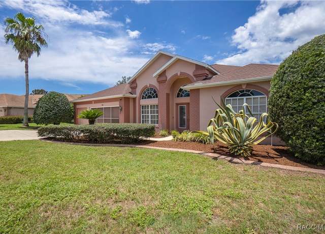 Property at 30 N Aspen Pt, Lecanto, FL 34461, 4 beds, 2 baths