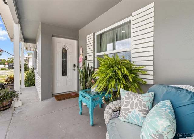 Property at 2 William Tell Ln, Beverly Hills, FL 34465, 3 beds, 2 baths