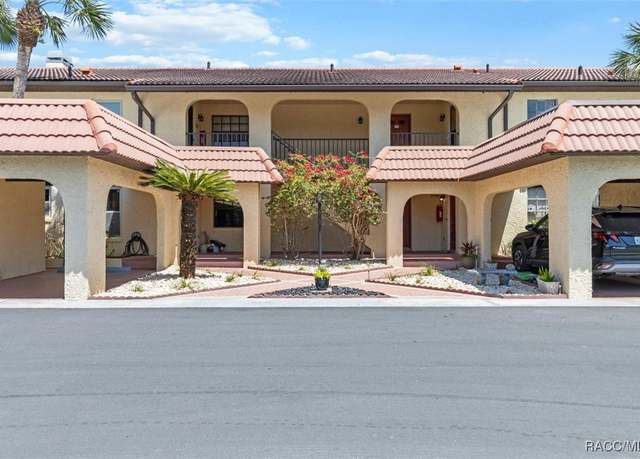 Property at 356 NW 14th Pl, Crystal River, FL 34428, 2 beds, 2 baths