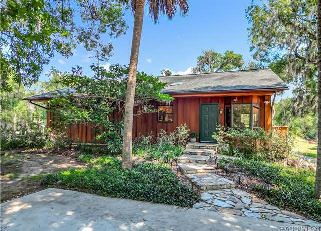 Property at 9200 E Hampton Point Rd, Inverness, FL 34450, 3 beds, 3 baths