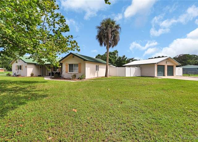 Property at 359 S Gardenia Ter, Crystal River, FL 34429, 3 beds, 2 baths