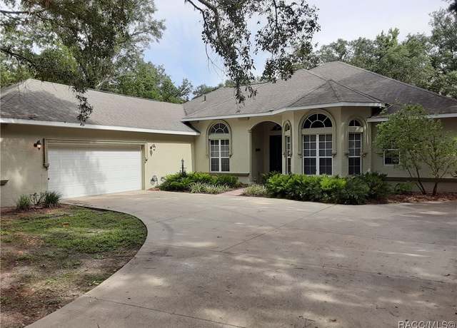 Property at 330 W Liberty St, Hernando, FL 34442, 3 beds, 2 baths