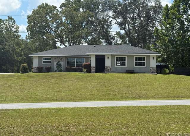 Property at 10335 N Citrus Springs Blvd #9, Dunnellon, FL 34434, 4 beds, 2.5 baths