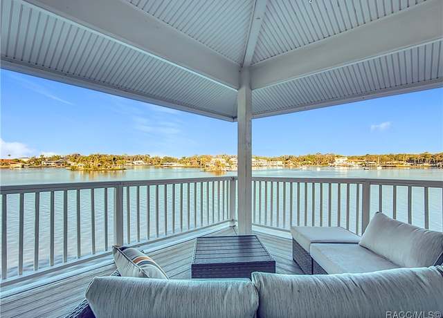 Property at 179 NW Bay Path Dr, Crystal River, FL 34428, 2 beds, 2 baths