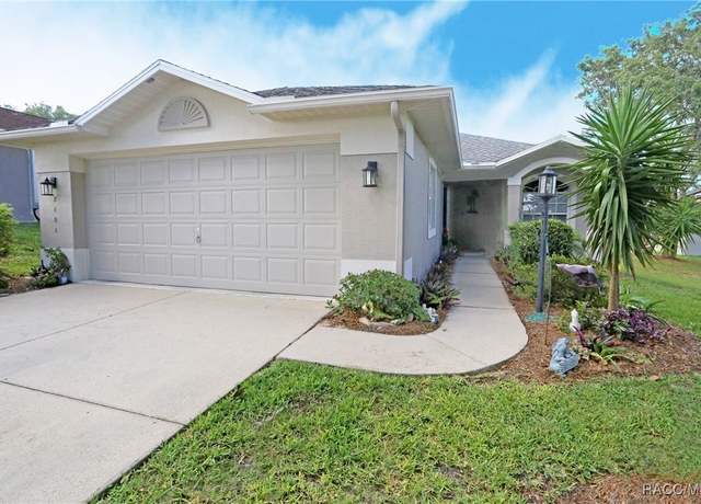 Property at 2101 N Brentwood Cir, Lecanto, FL 34461, 3 beds, 2 baths