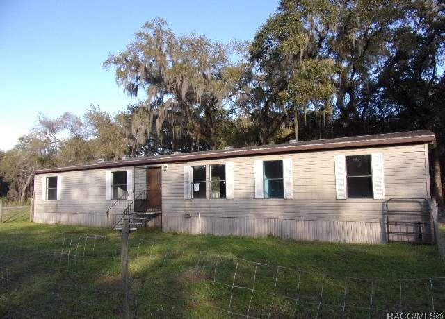 Property at 3965 Cr 400, Lake Panasoffkee, FL 33538, 4 beds, 2 baths
