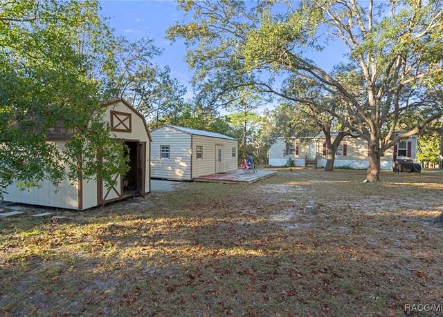 Property at 4118 W Oaklawn St, Lecanto, FL 34461, 3 beds, 2 baths