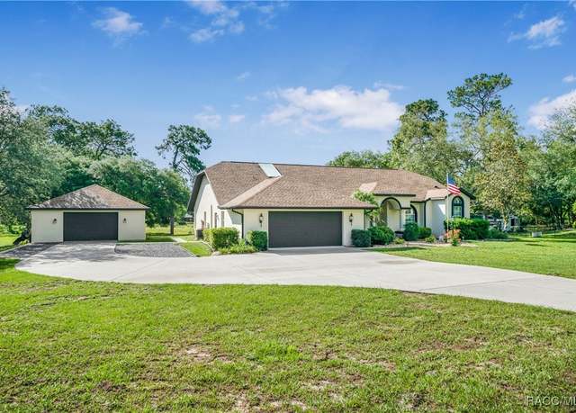 Property at 5771 N Carnation Dr, Beverly Hills, FL 34465, 3 beds, 2.5 baths