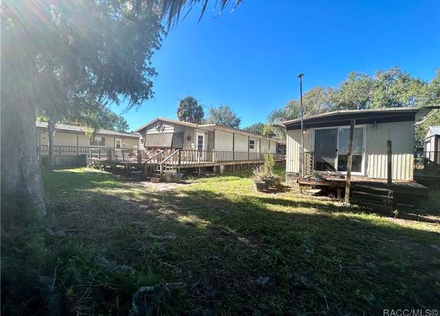 Property at 4210 & 4218 E Lake Park Dr, Hernando, FL 34442, 4 beds, 3 baths