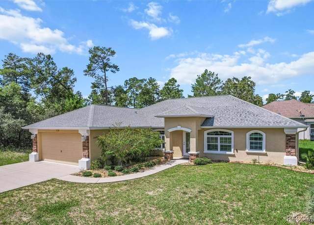 Property at 2 Palm Grass Ct, Homosassa, FL 34446, 3 beds, 2 baths