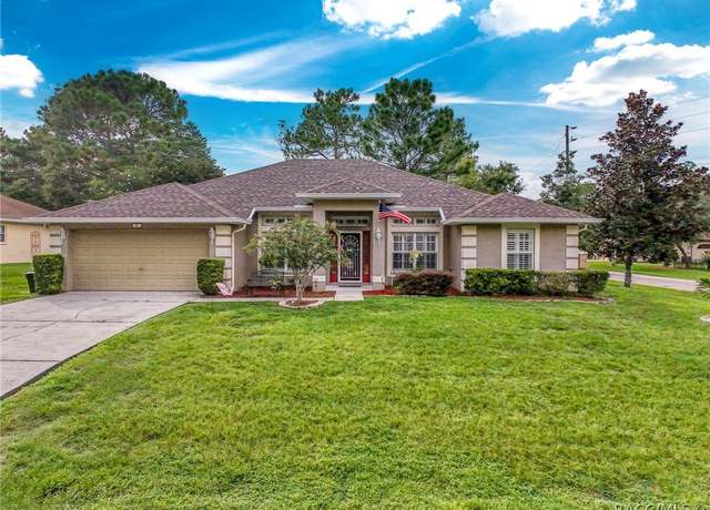 Property at 10 Daisy St, Homosassa, FL 34446, 4 beds, 3 baths