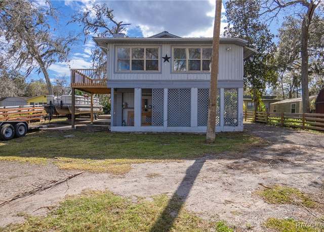 Property at 5463 S Withlapopka Dr, Floral City, FL 34436, 3 beds, 2.5 baths