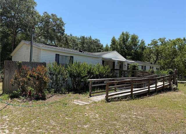 Property at 1959 S Colonial Ave, Homosassa, FL 34448, 4 beds, 3 baths