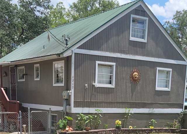 Property at 1717 SE 190th Ave, Silver Springs, FL 34488, 3 beds, 1 bath
