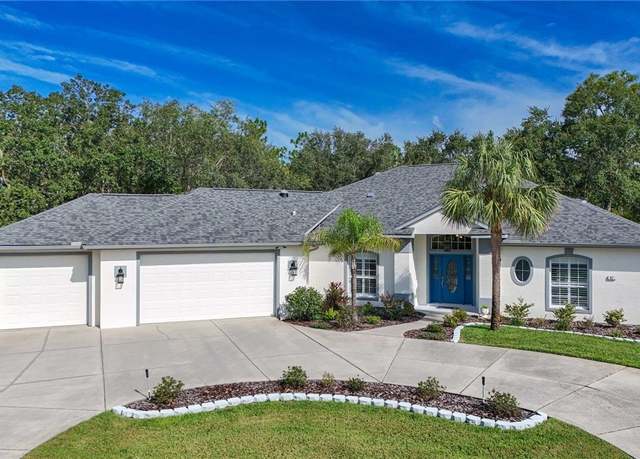 Property at 97 Woodfield Cir, Homosassa, FL 34446, 4 beds, 2.5 baths