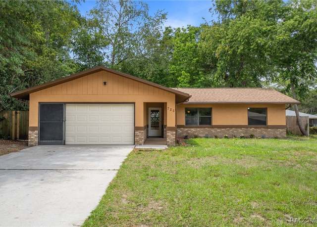 Property at 725 Magnolia Ave, Inverness, FL 34452, 2 beds, 2 baths