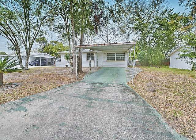 Property at 11 Oak Knoll St, Beverly Hills, FL 34465, 2 beds, 1 bath