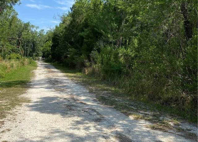 Property at 545 S Winterset Ave, Crystal River, FL 34429