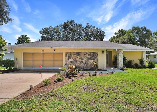 Property at 139 Douglas St, Homosassa, FL 34446, 3 beds, 2 baths