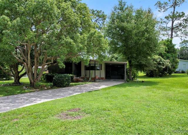 Property at 8445 N Cedar Elm Way, Dunnellon, FL 34433, 2 beds, 2 baths