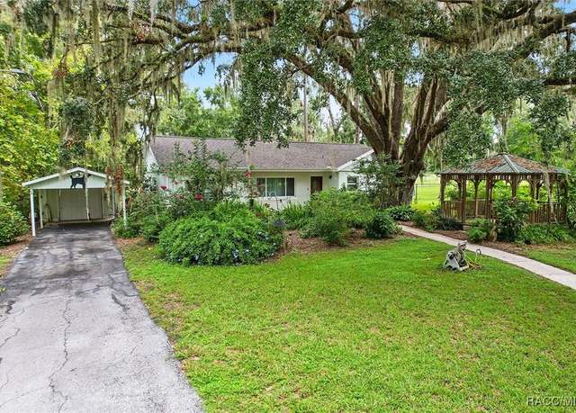 Property at 8595 E Puckett Ct, Floral City, FL 34436, 3 beds, 2 baths