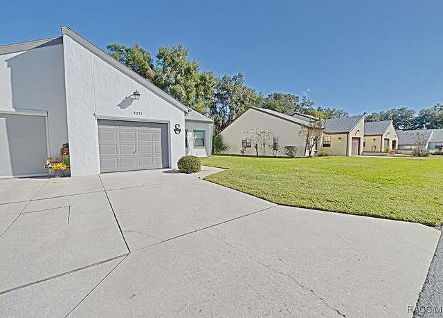 Property at 3371 S Belgrave Dr, Inverness, FL 34452, 2 beds, 2 baths