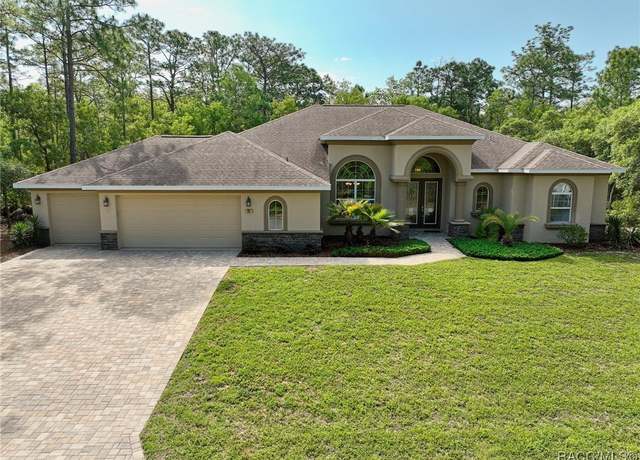 Property at 63 Daisy St, Homosassa, FL 34446, 3 beds, 2 baths