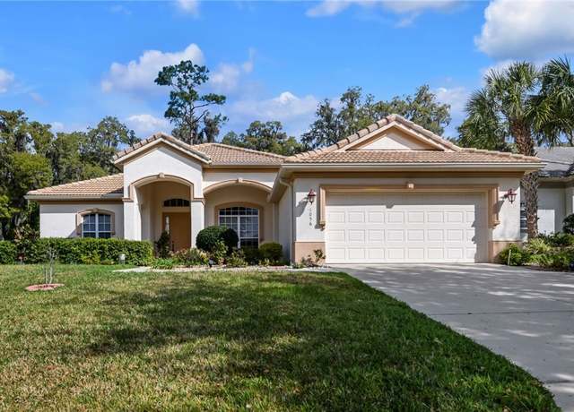 Property at 1056 W Beagle Run Loop, Hernando, FL 34442, 3 beds, 2 baths