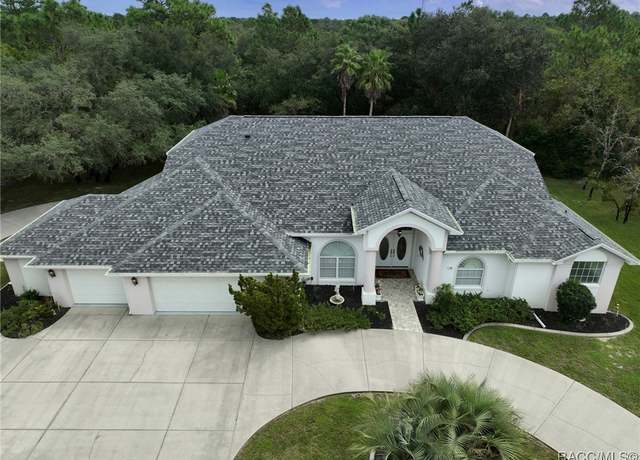 Property at 12 Gazania Ct, Homosassa, FL 34446, 3 beds, 3 baths
