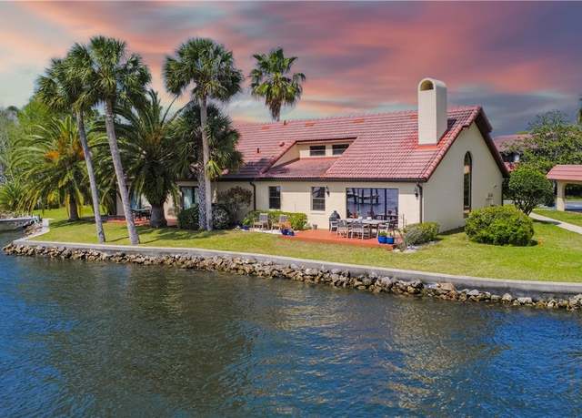 Property at 363 NW 14th Pl, Crystal River, FL 34428, 3 beds, 2 baths