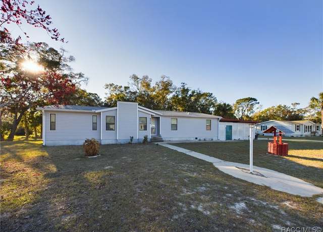 Property at 4278 N Weewahi Pt, Crystal River, FL 34428, 3 beds, 2 baths