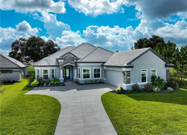 Property at 2308 N Peakview Loop, Hernando, FL 34442, 4 beds, 3.5 baths