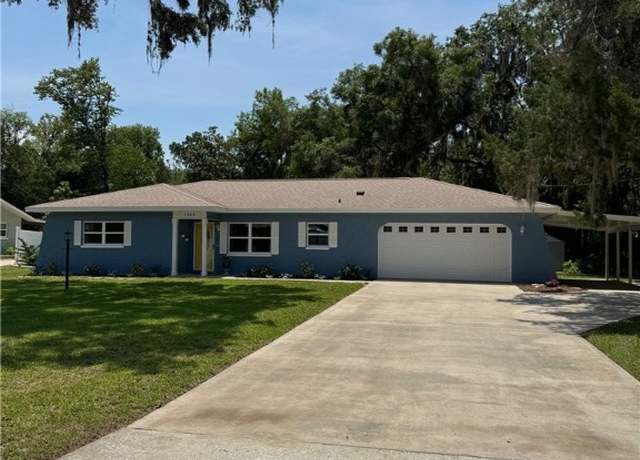 Property at 1464 NW 22nd St, Crystal River, FL 34428, 3 beds, 2 baths