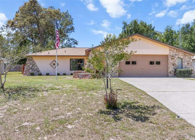 Property at 8830 N Amboy Dr, Citrus Springs, FL 34434, 2 beds, 2 baths