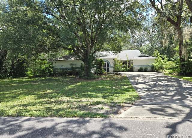 Property at 371 N Kinglet Ave, Hernando, FL 34442, 3 beds, 2 baths