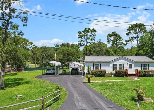 Property at 5735 W Tice Ct, Homosassa, FL 34446, 3 beds, 2 baths