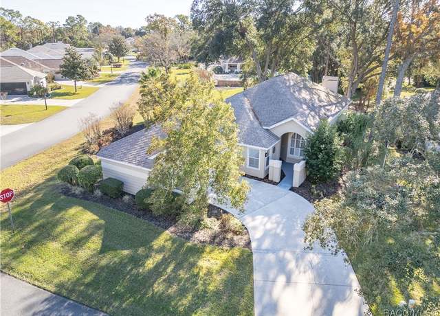 Property at 1 W Byrsonima Loop, Homosassa, FL 34446, 3 beds, 2 baths