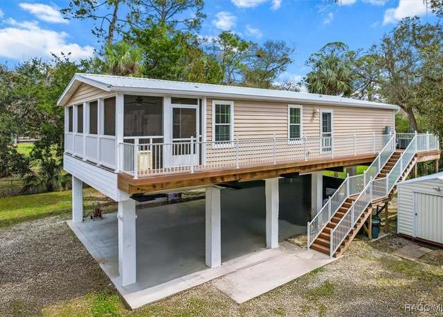 Property at 11028 Creek Ln, Homosassa, FL 34448, 2 beds, 2 baths