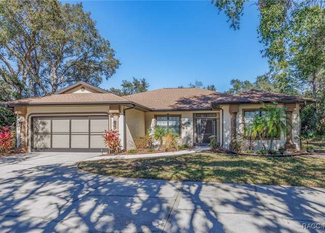 Property at 1 Linder St, Homosassa, FL 34446, 3 beds, 2 baths